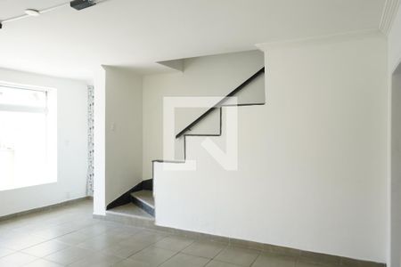 Casa à venda com 3 quartos, 142m² em Água Rasa, São Paulo