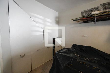 Garagem de casa à venda com 3 quartos, 180m² em Parada Inglesa, São Paulo