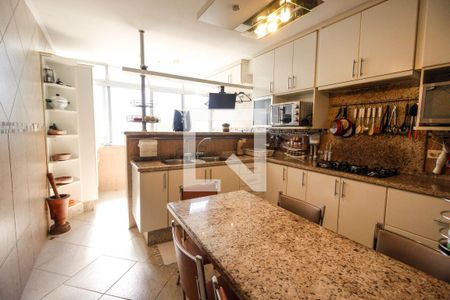 Cozinha de casa à venda com 3 quartos, 180m² em Parada Inglesa, São Paulo