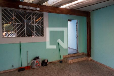 Garagem de casa à venda com 3 quartos, 105m² em Interlagos, São Paulo