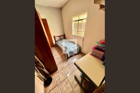 Quarto 2 de casa à venda com 3 quartos, 218m² em Goiânia, Belo Horizonte