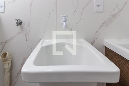 Banheiro de kitnet/studio para alugar com 1 quarto, 25m² em Jardim Sao Manoel, Guarulhos