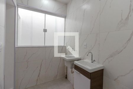 Banheiro Social de kitnet/studio para alugar com 1 quarto, 25m² em Jardim Sao Manoel, Guarulhos