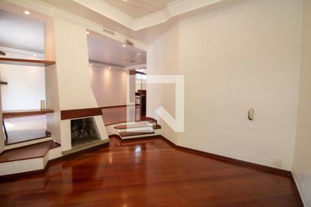 Sala da Lareira de casa à venda com 4 quartos, 447m² em Granja Julieta, São Paulo