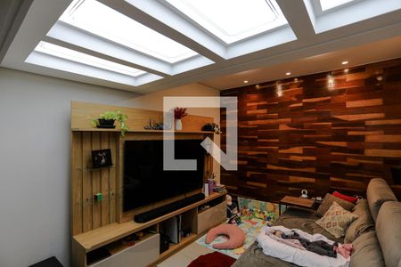 Sala de TV de casa de condomínio para alugar com 3 quartos, 150m² em Vila Rubens, Mogi das Cruzes