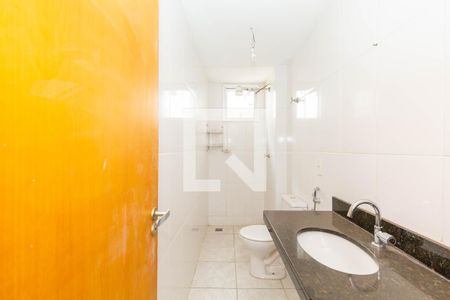 Banheiro Social de apartamento à venda com 3 quartos, 81m² em Carlos Prates, Belo Horizonte