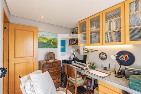 Quarto 1 de apartamento à venda com 3 quartos, 97m² em Bosque da Saúde, São Paulo