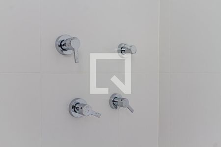 Banheiro de kitnet/studio para alugar com 1 quarto, 23m² em Perdizes, São Paulo