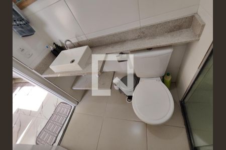 Banheiro de apartamento para alugar com 1 quarto, 35m² em Guaianases, São Paulo