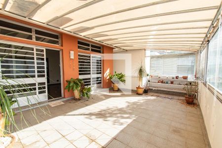 Varanda de casa à venda com 4 quartos, 206m² em Bosque da Saúde, São Paulo
