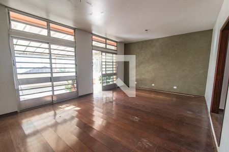 Sala de casa à venda com 4 quartos, 206m² em Bosque da Saúde, São Paulo