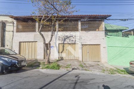 Fachada de casa à venda com 6 quartos, 396m² em Esplanada, Belo Horizonte