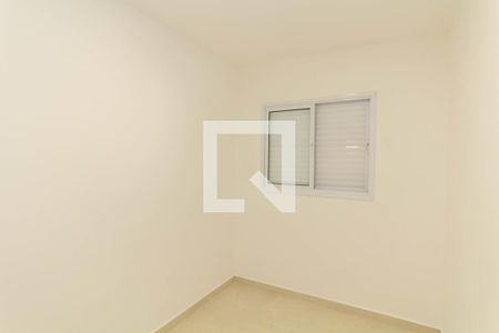 Quarto 1 de apartamento à venda com 2 quartos, 47m² em Vila Carmosina, São Paulo