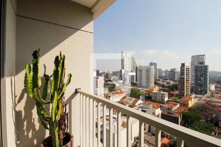 Varanda de kitnet/studio à venda com 1 quarto, 27m² em Pinheiros, São Paulo
