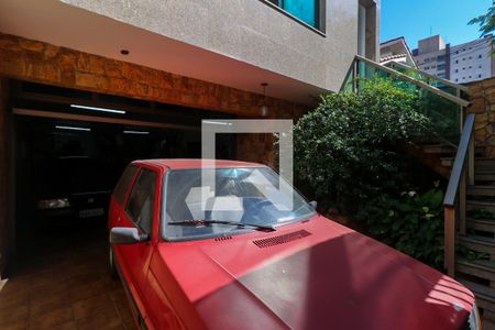 Garagem de casa à venda com 2 quartos, 164m² em Barcelona, São Caetano do Sul