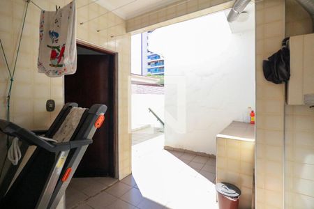 Área de Serviço de casa à venda com 2 quartos, 164m² em Barcelona, São Caetano do Sul
