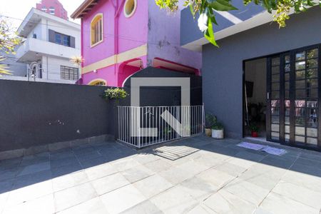 Quintal de casa à venda com 3 quartos, 176m² em Alto de Pinheiros, São Paulo