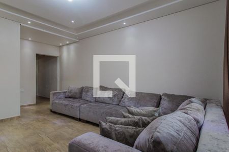 Sala de casa para alugar com 3 quartos, 306m² em Jardim Guapituba, Mauá