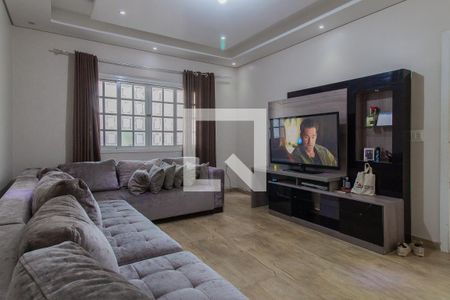 Sala de casa para alugar com 3 quartos, 306m² em Jardim Guapituba, Mauá