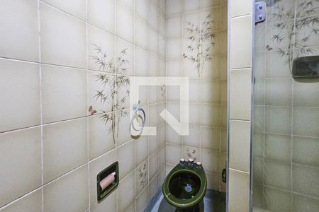 Banheiro da Suíte de apartamento para alugar com 3 quartos, 144m² em Vila Alzira, Guarujá