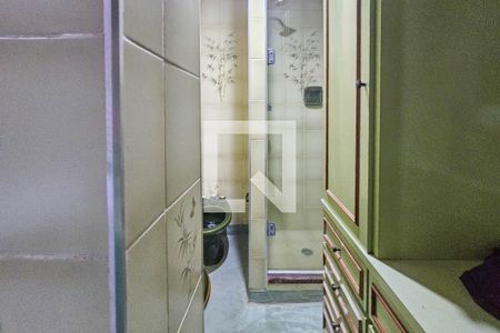 Banheiro da Suíte de apartamento para alugar com 3 quartos, 144m² em Vila Alzira, Guarujá