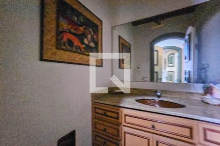 Lavabo de apartamento para alugar com 3 quartos, 144m² em Vila Alzira, Guarujá