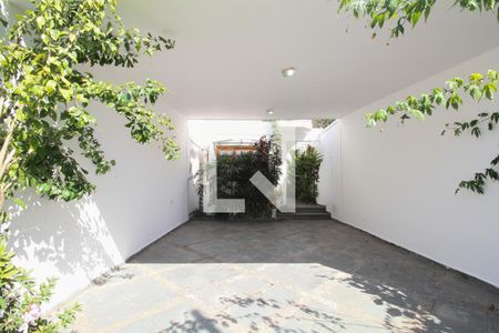 Garagem de casa à venda com 2 quartos, 140m² em Jardim Lar Sao Paulo, São Paulo