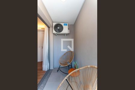 Varanda de kitnet/studio para alugar com 1 quarto, 28m² em Barra Funda, São Paulo