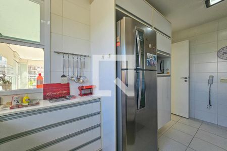 cozinha de apartamento para alugar com 3 quartos, 158m² em Parque Enseada, Guarujá