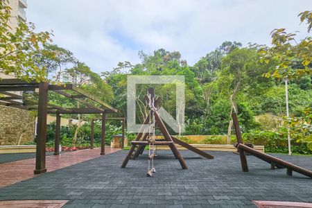 Apartamento para alugar com 3 quartos, 158m² em Parque Enseada, Guarujá