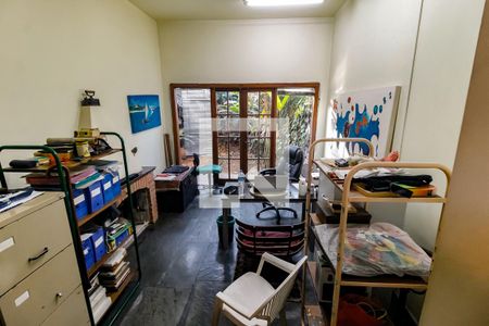 Sala 2 de casa à venda com 3 quartos, 239m² em Vila Inah, São Paulo