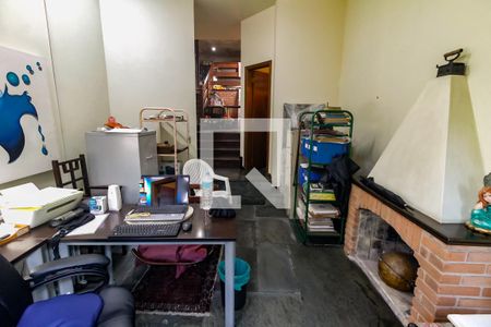 Sala 2 de casa à venda com 3 quartos, 239m² em Vila Inah, São Paulo