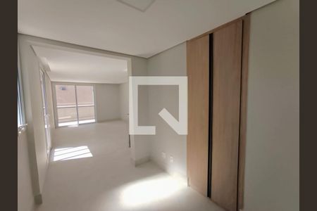Sala 2 de apartamento à venda com 2 quartos, 120m² em Santo Antônio, Belo Horizonte
