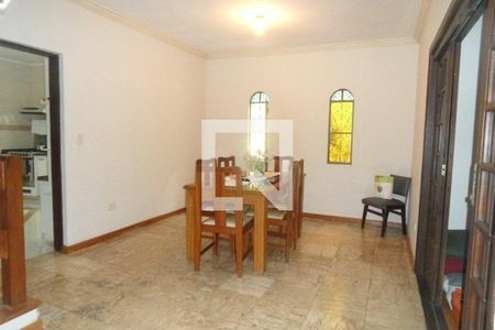 Casa à venda com 3 quartos, 200m² em Jardim Esmeralda, São Paulo