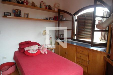 Casa à venda com 3 quartos, 200m² em Jardim Esmeralda, São Paulo