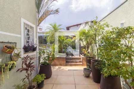 Casa à venda com 4 quartos, 200m² em Jardim São Paulo, São Paulo