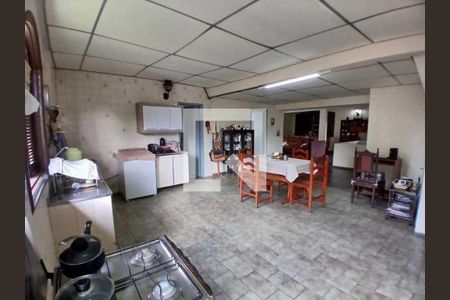 Casa à venda com 5 quartos, 440m² em Anil, Rio de Janeiro