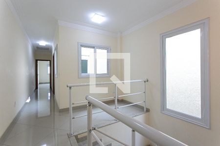 Corredor de casa à venda com 4 quartos, 213m² em Penha de França, São Paulo
