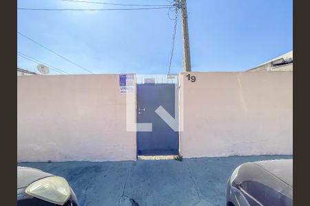 Fachada de casa à venda com 4 quartos, 225m² em Vila Yara, Osasco