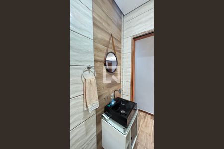 Lavabo de casa à venda com 2 quartos, 178m² em Condomínio Maracanã, Santo André