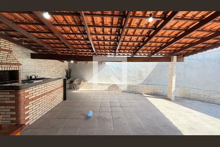 Quintal - Garagem de casa à venda com 2 quartos, 178m² em Condomínio Maracanã, Santo André