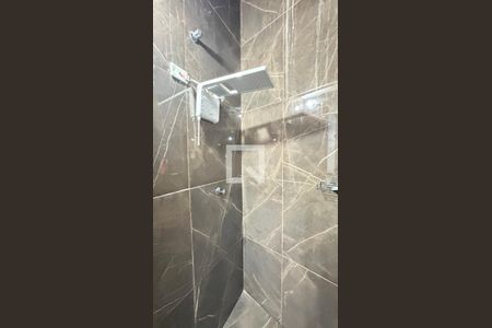 Banheiro da Suíte 1 de casa à venda com 2 quartos, 178m² em Condomínio Maracanã, Santo André