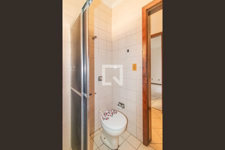 Banheiro Social 2 de casa de condomínio à venda com 6 quartos, 259m² em Cristal, Porto Alegre