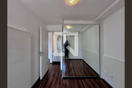 Quarto de apartamento à venda com 1 quarto, 48m² em Brooklin, São Paulo