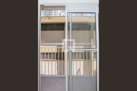 Vista da Sala de apartamento para alugar com 1 quarto, 27m² em Parque Industrial Tomas Edson, São Paulo