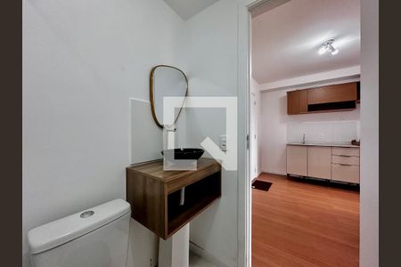 Banheiro de apartamento para alugar com 2 quartos, 30m² em Vila das Belezas, São Paulo