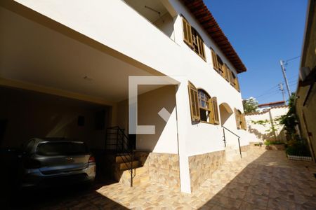Área Externa de casa à venda com 5 quartos, 336m² em Miramar (barreiro), Belo Horizonte