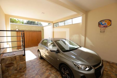 Garagem de casa à venda com 5 quartos, 336m² em Miramar (barreiro), Belo Horizonte