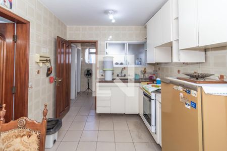 Cozinha de apartamento à venda com 3 quartos, 140m² em Perdizes, São Paulo