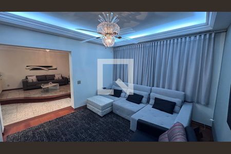 Sala de TV de casa à venda com 6 quartos, 334m² em Jardim Nova Europa, Campinas